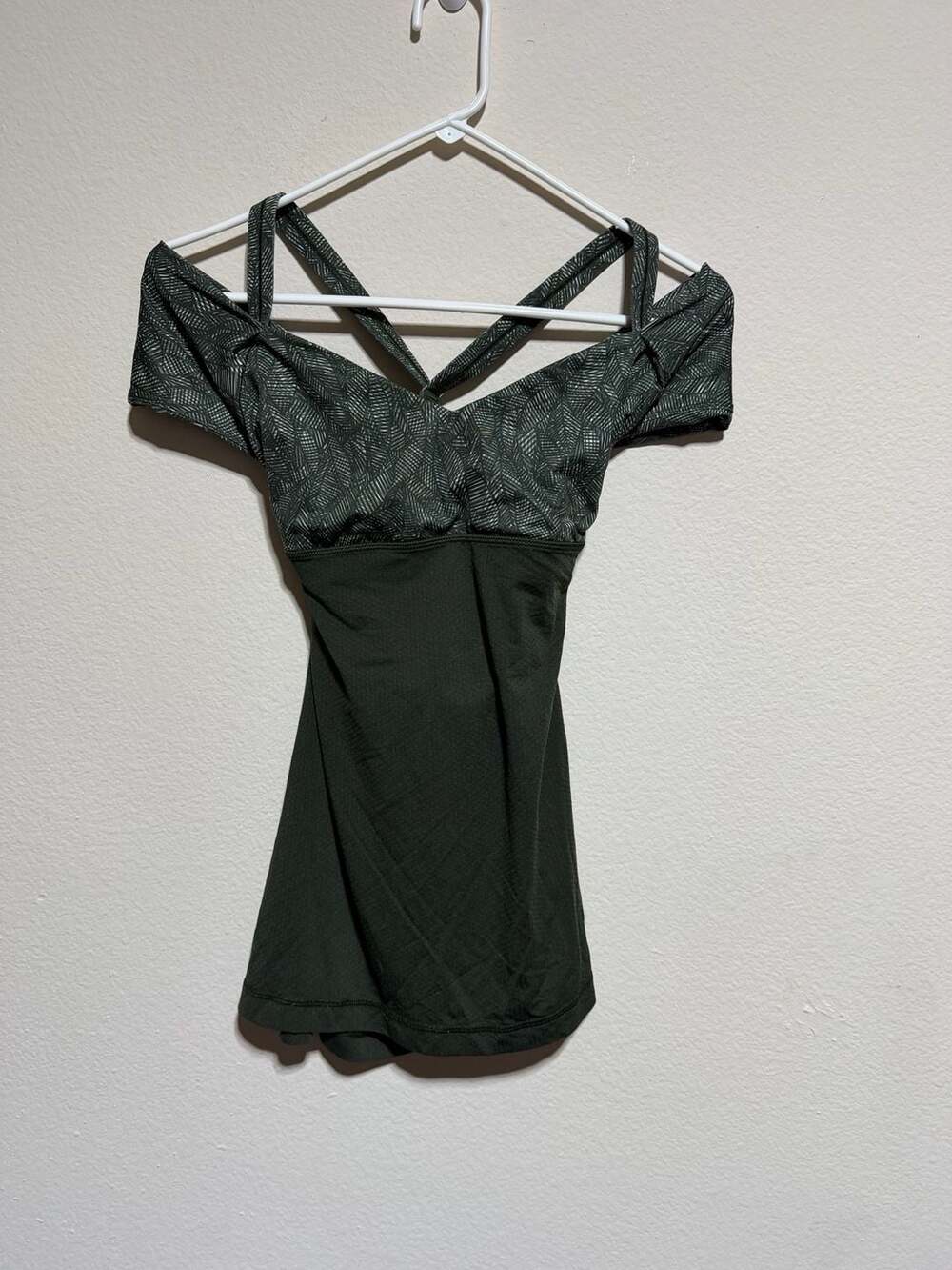 Lululemon Strappy Tank Top Size 10